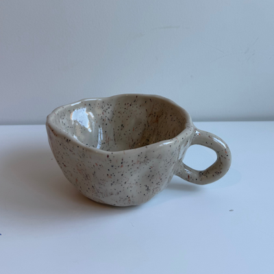 Vanilla speckle mug