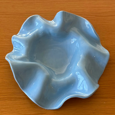 Ruffle bowl