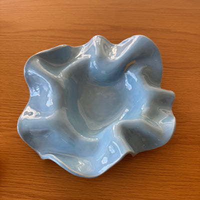 Ruffle bowl
